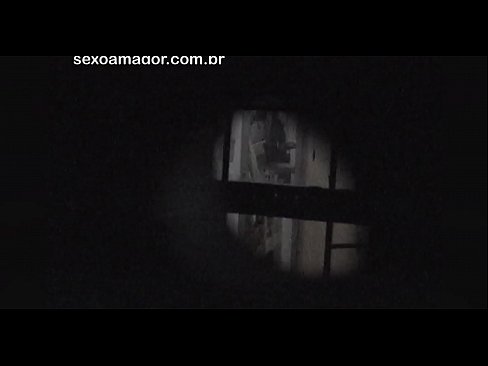 ❤️ Lourinho é filmado secretamente por um voyeur de bairro escondido atrás de tijolos ocos ❤ Porno real em nós pt.sexarxiv.ru ❌❤
